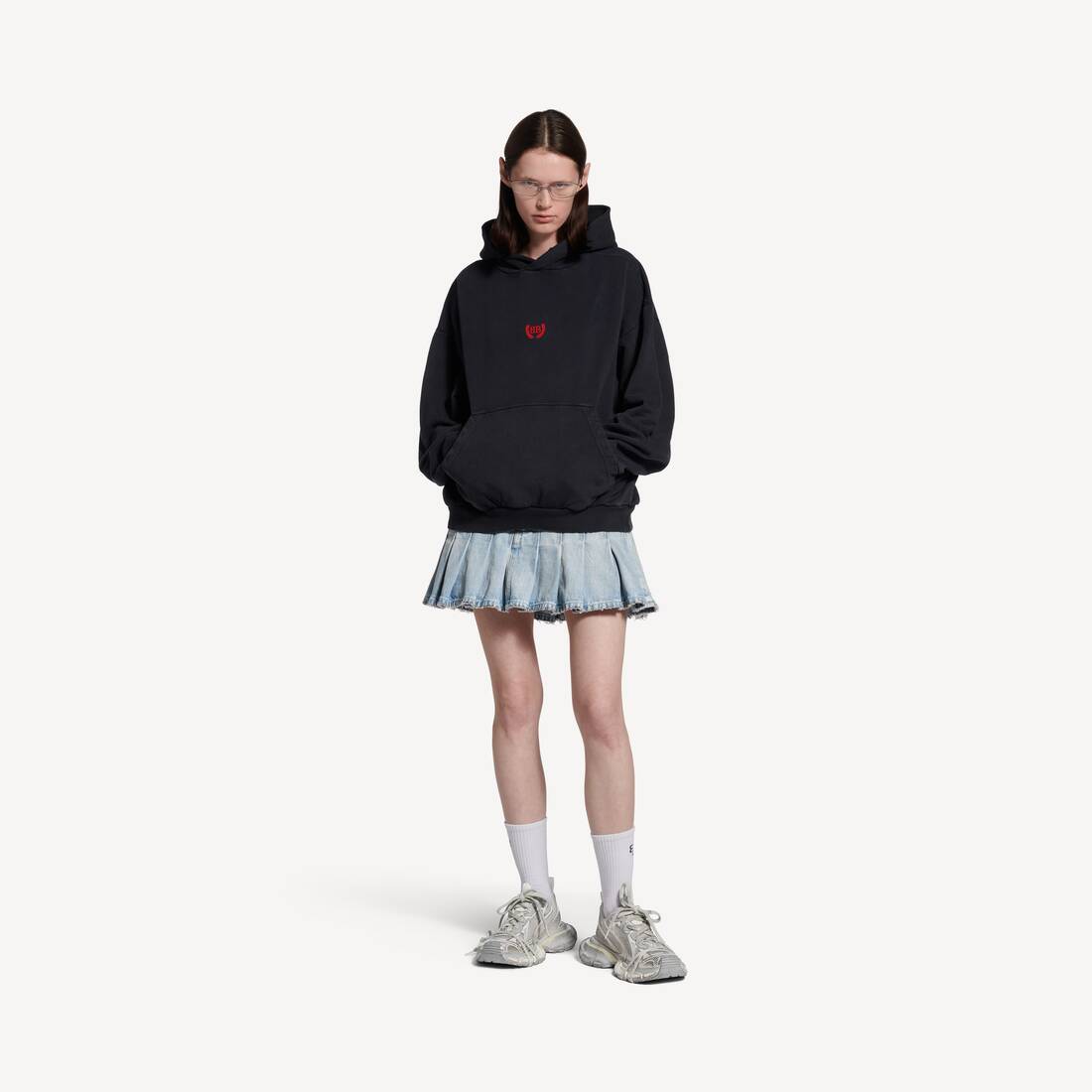 Laurel Classic Hoodie Medium Fit i släckt svart