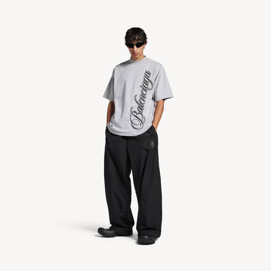 Mans skrivhandskift T-shirt Medium Fit i ljus heathergrå/svart
