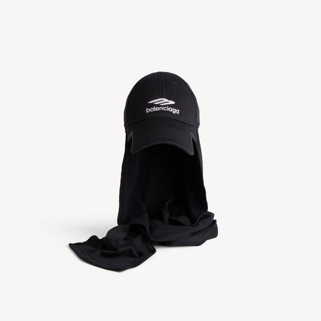 Herrarnas hybridmütta i svart
