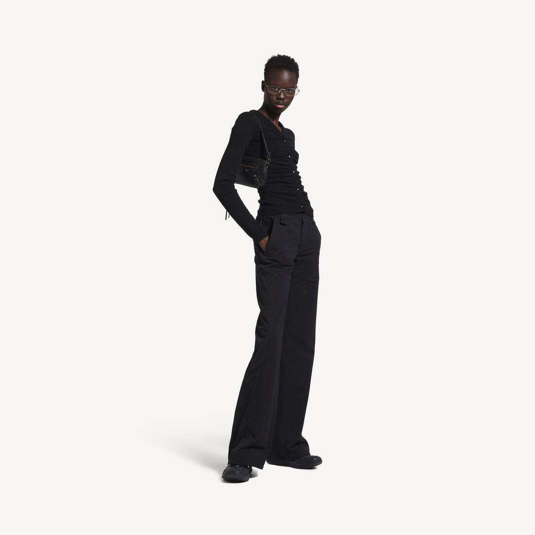Damsk ruchad cardigan i svart