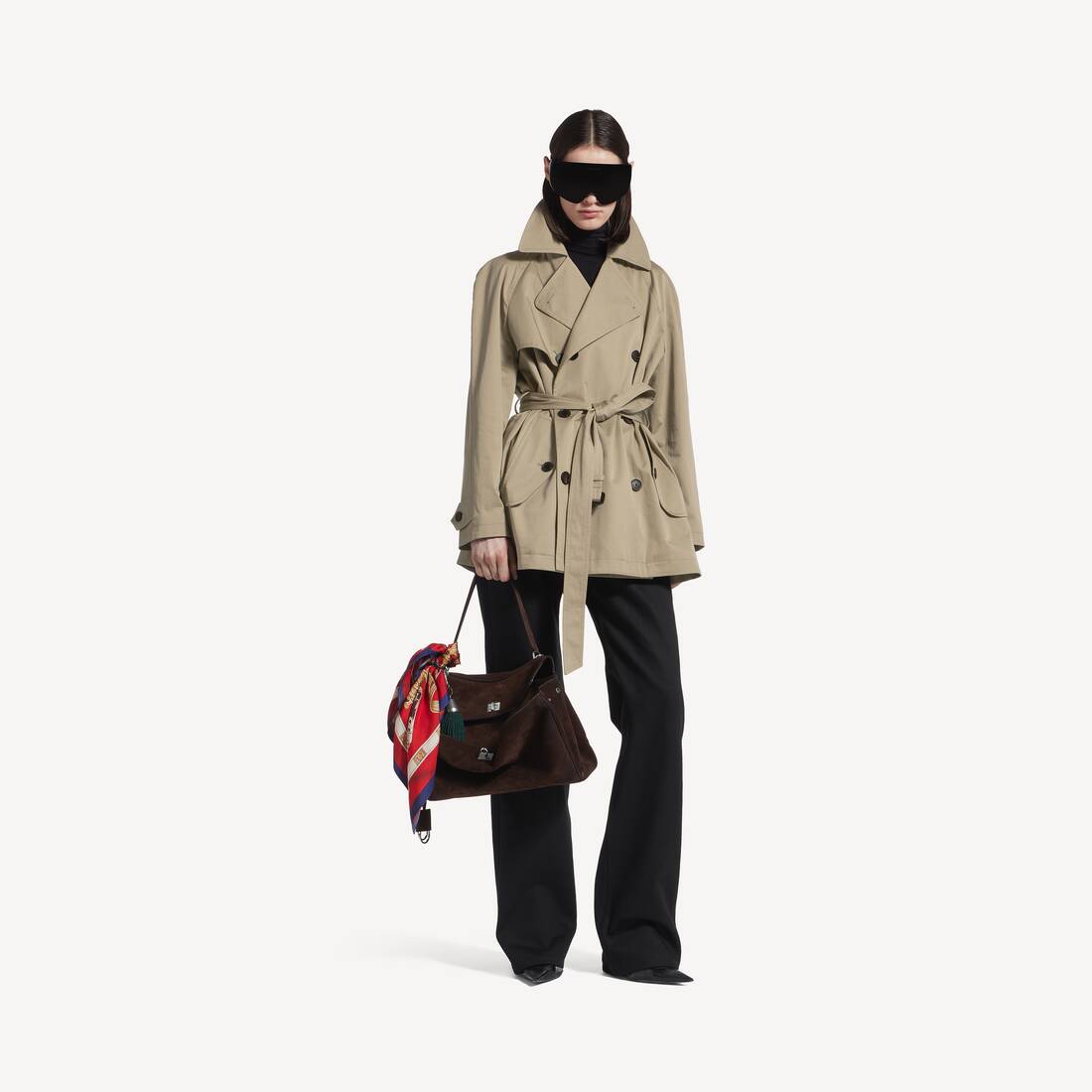 Kvinnas cocoon kort trench i beige