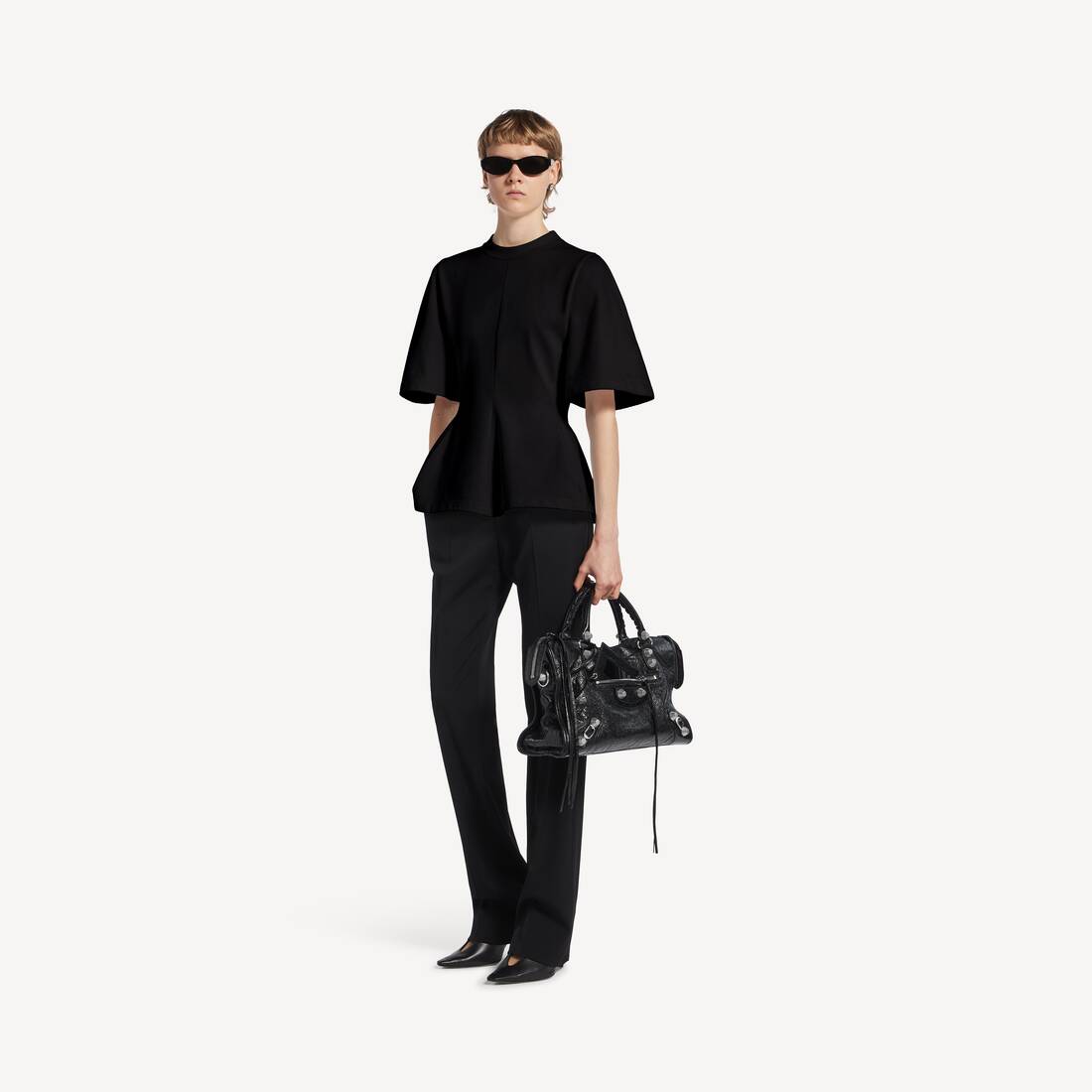 Damsk formad T-shirt i svart