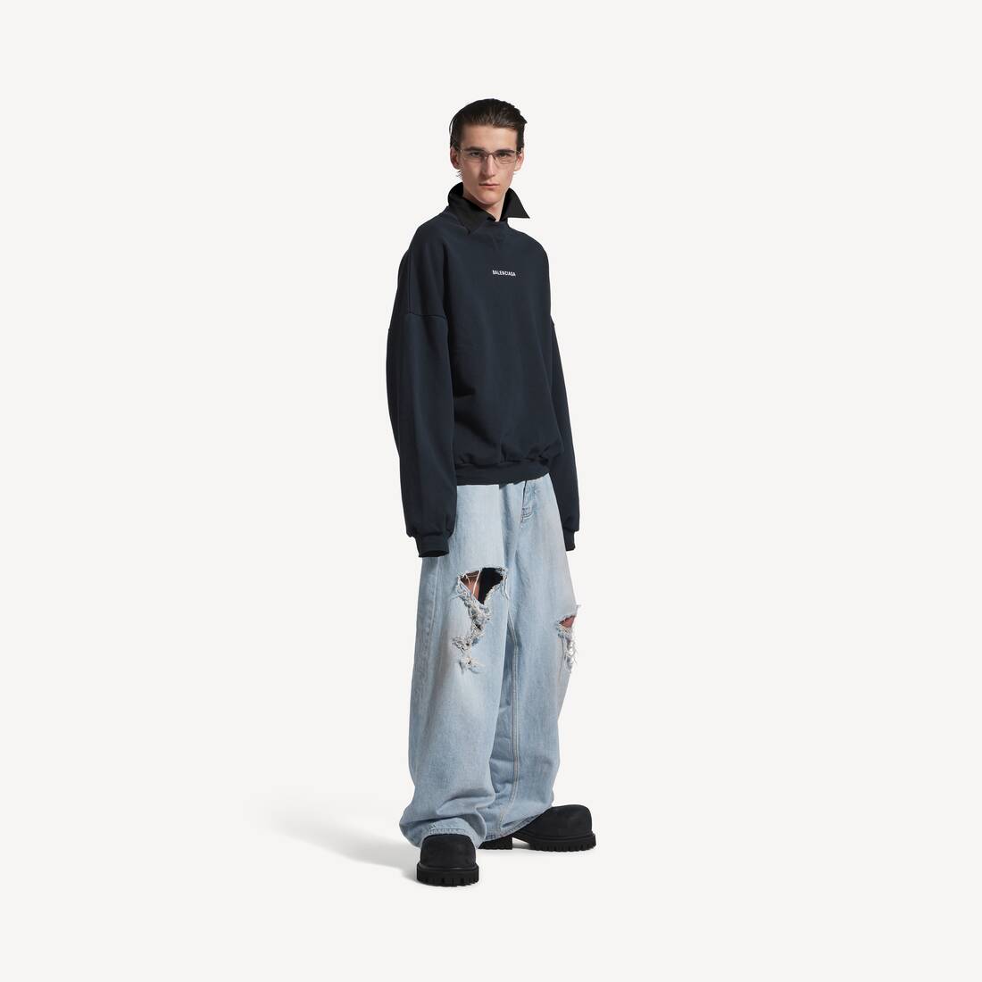 Herrarnas Balenciaga bakdelad kragen crewneck i släckt svart