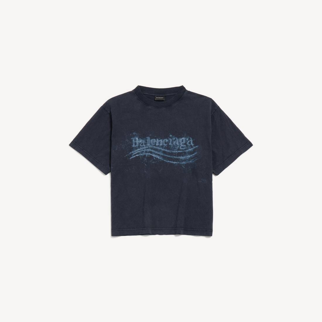 Damas tvättade krönt politisk T-shirt medium passform i släckt svart