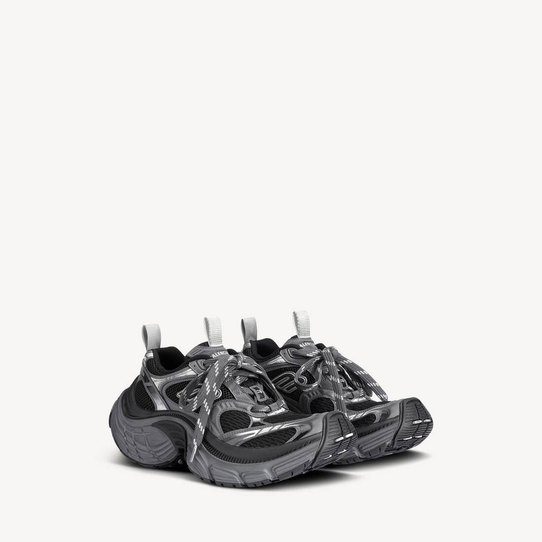 Damas 6XL-sneaker i svart/grå
