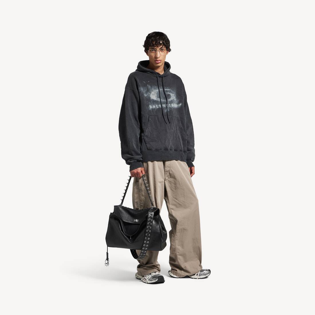 Herrans vaskade krissel loop oversized huvudvärk i vaskad svart/vitt